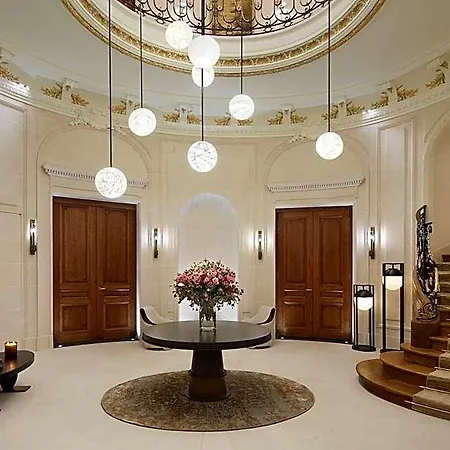 Maison Villeroy Szálloda 5*