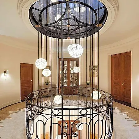 Maison Villeroy 5* パリ